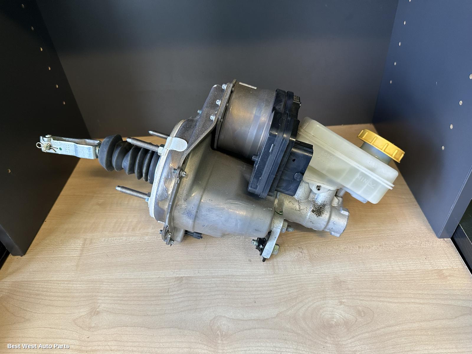 2023 SUBARU OUTBACK Brake Booster