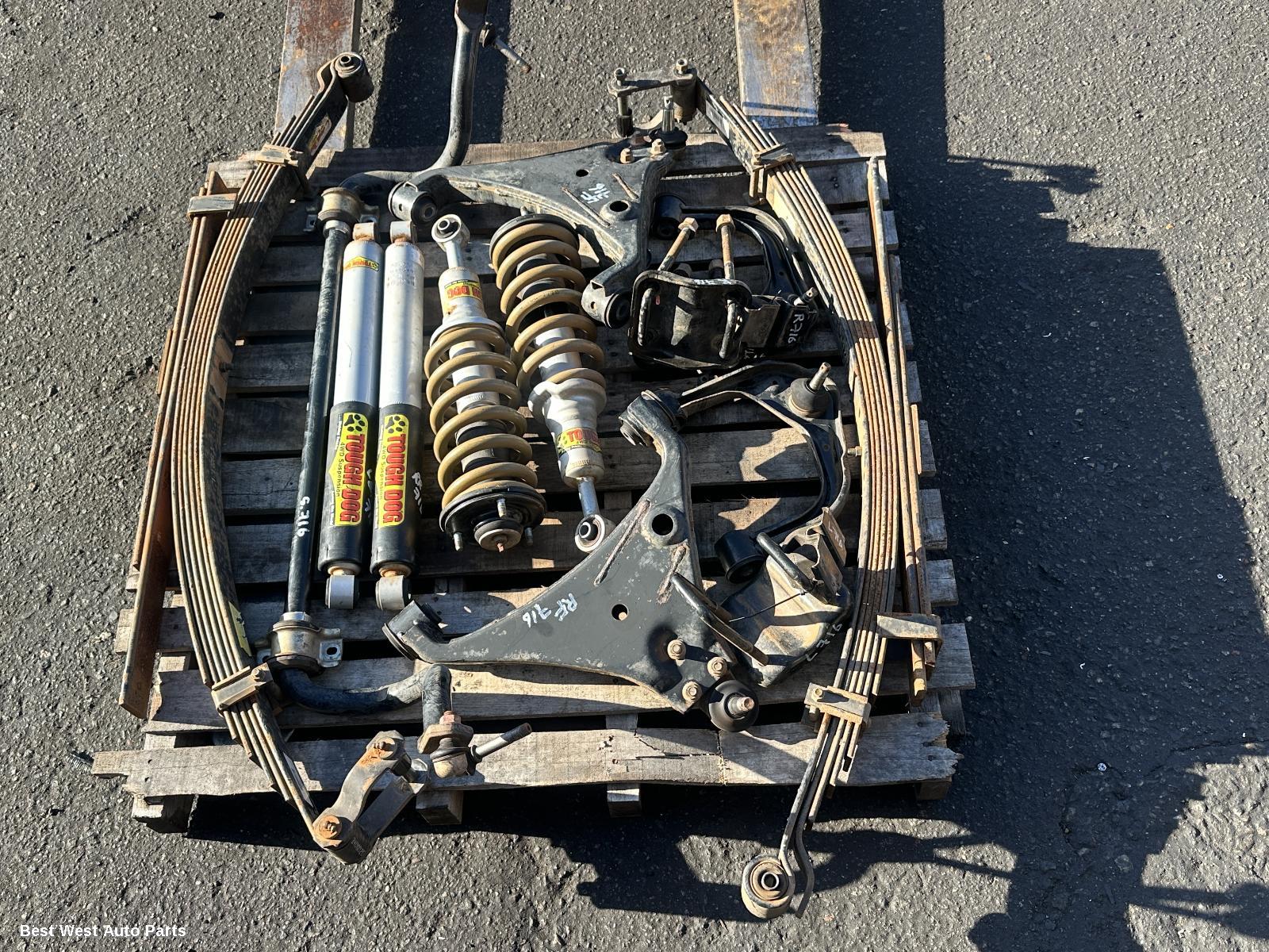 2024 MITSUBISHI TRITON Lift Kit