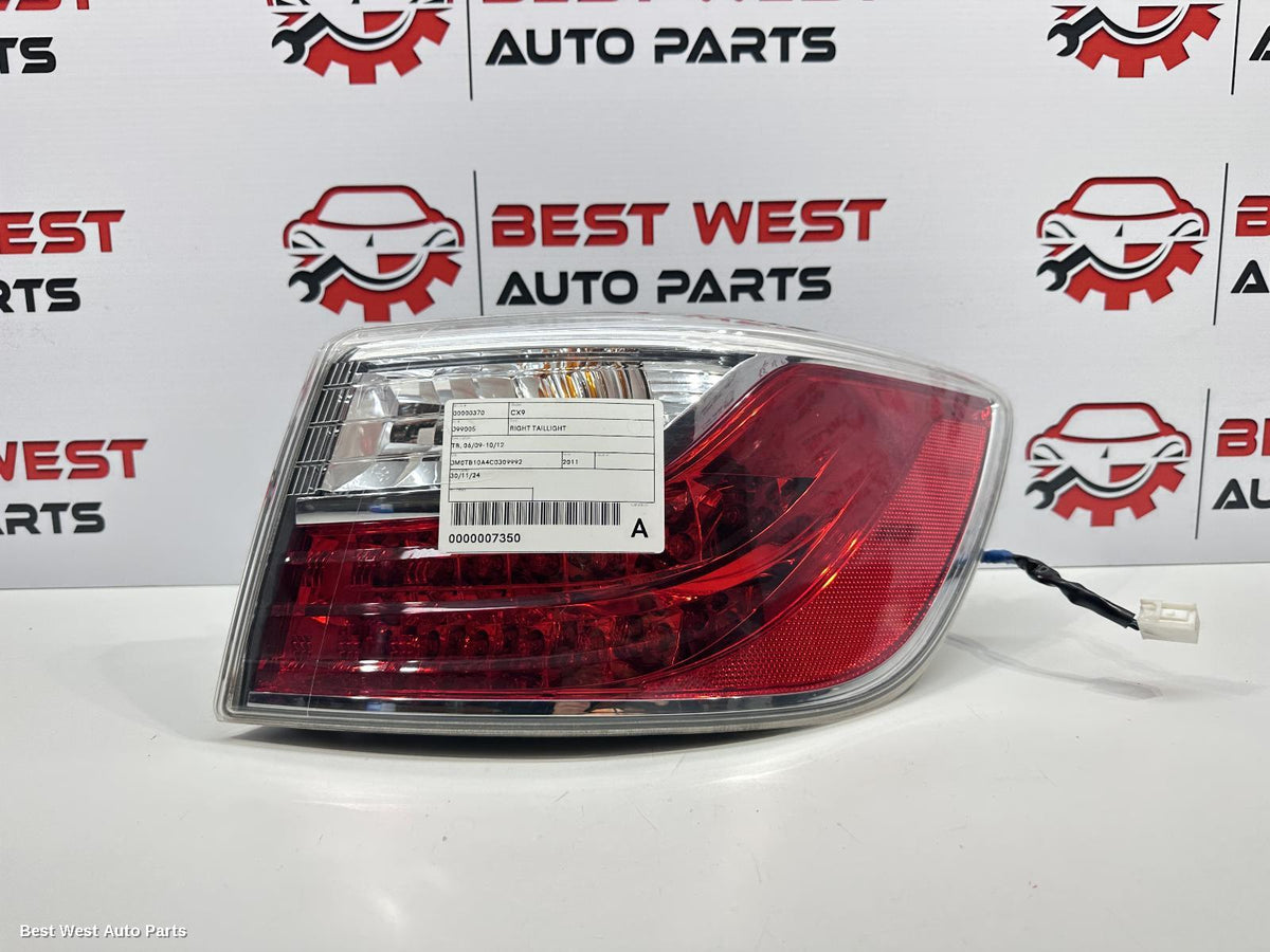 2011 MAZDA CX9 Right Taillight