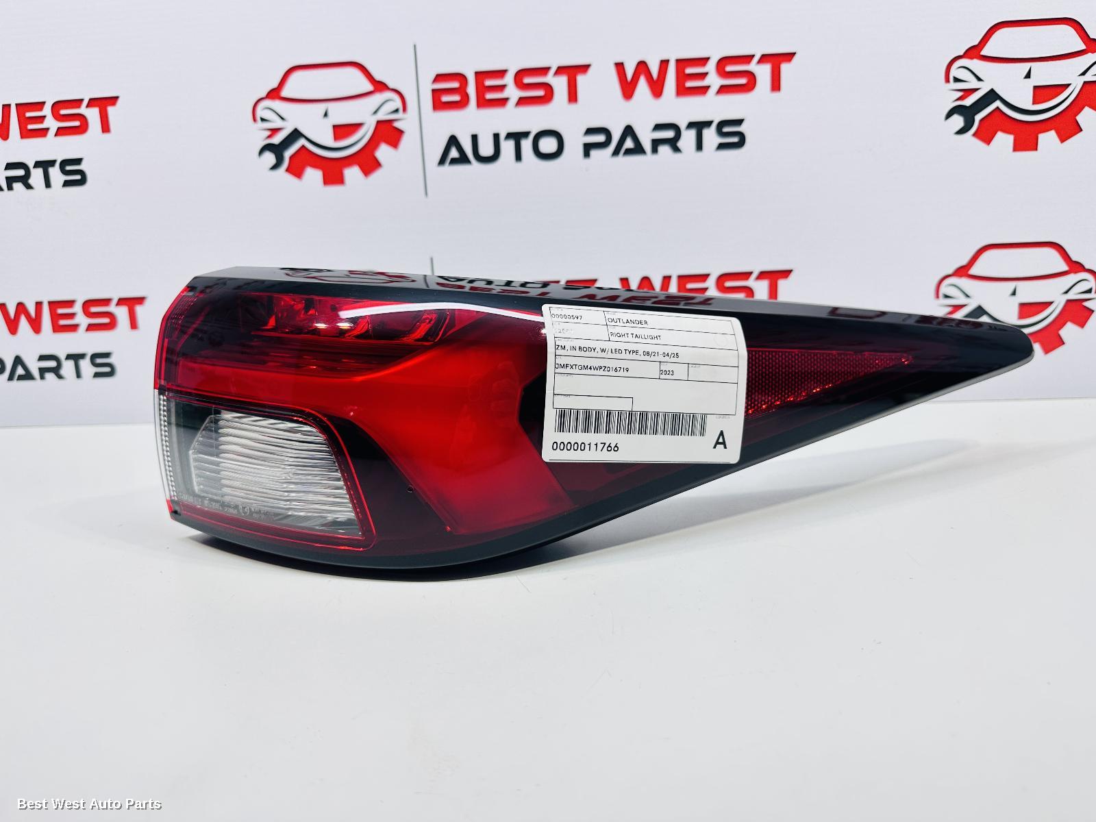2023 MITSUBISHI OUTLANDER Right Taillight