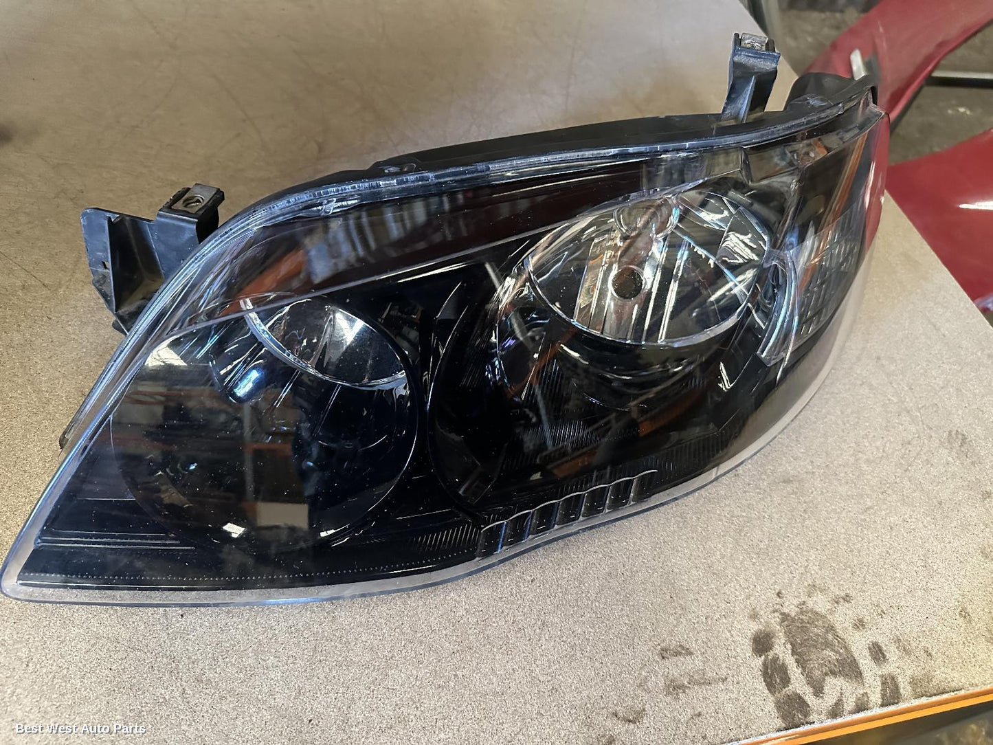 2010 FORD FALCON Left Headlamp