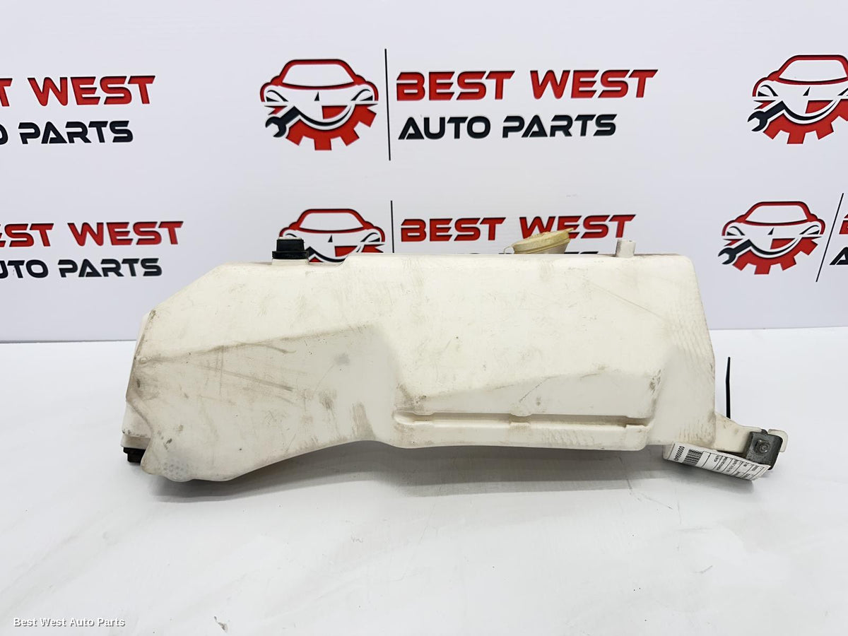 2016 HOLDEN COLORADO Washer Bottle