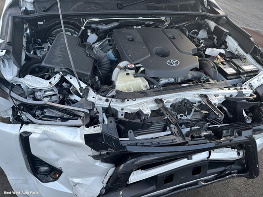 2025 TOYOTA HILUX Engine