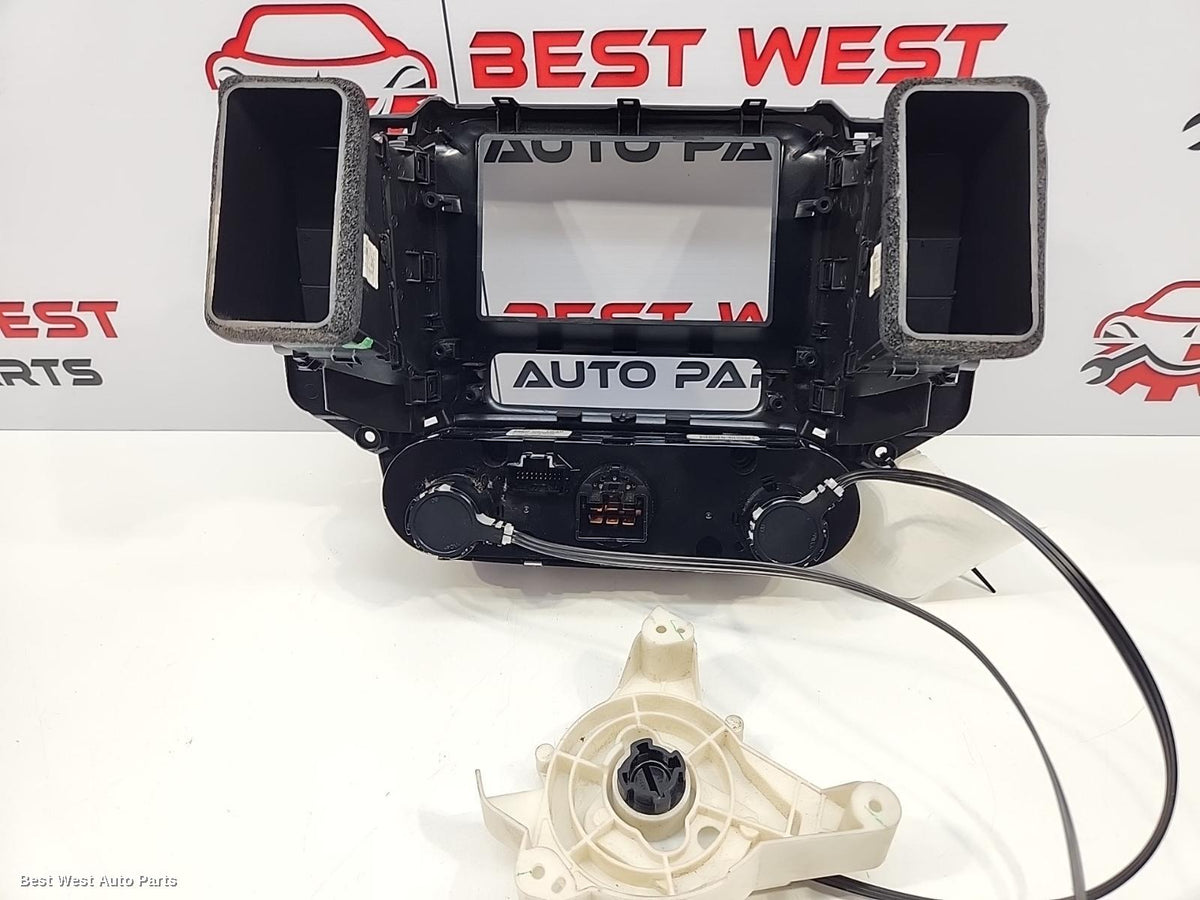 2017 HOLDEN COLORADO Heater/Ac Controls
