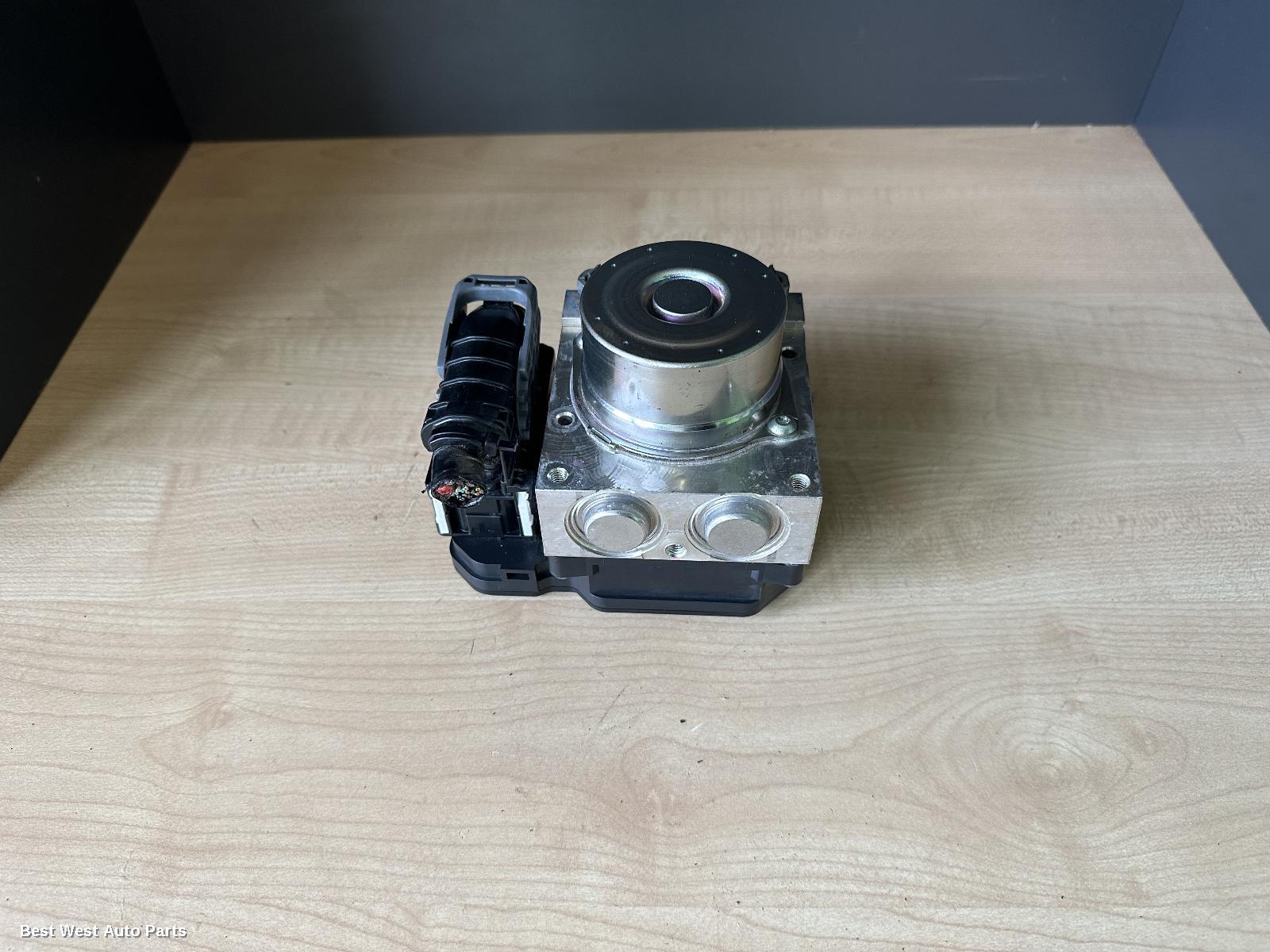 2017 MITSUBISHI TRITON Abs Pump/Modulator