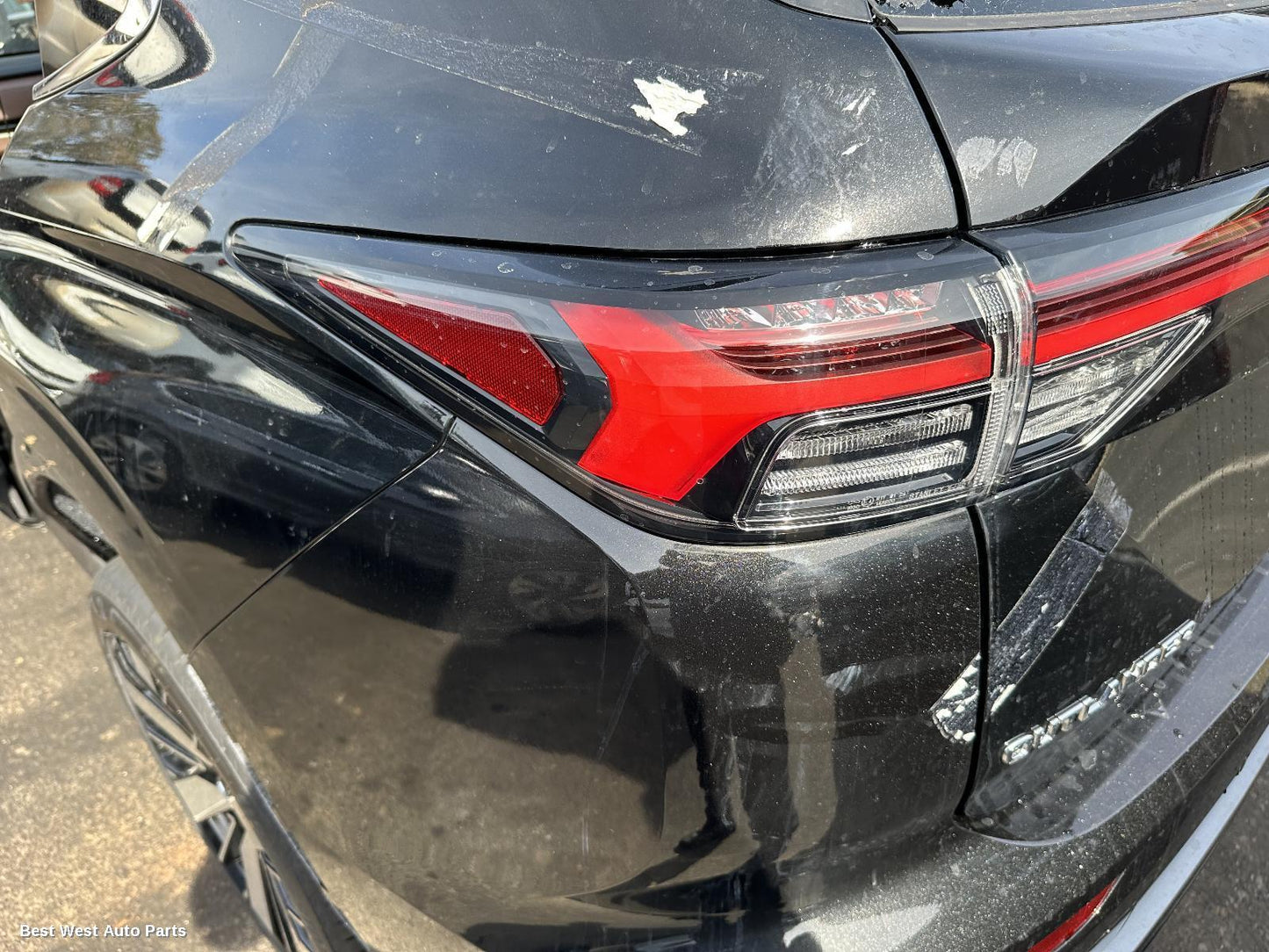 2025 MITSUBISHI OUTLANDER Left Taillight