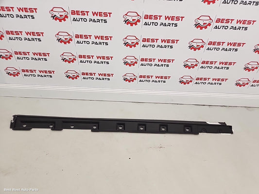 2024 TOYOTA RAV4 Side Step/Skirt