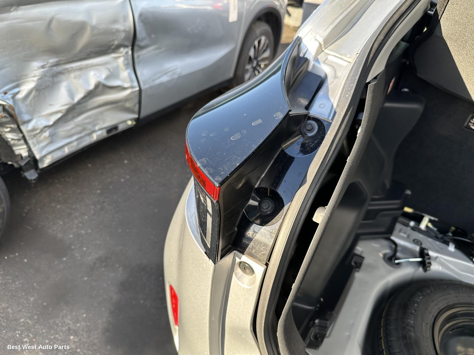 2024 TOYOTA YARIS CROSS Left Taillight