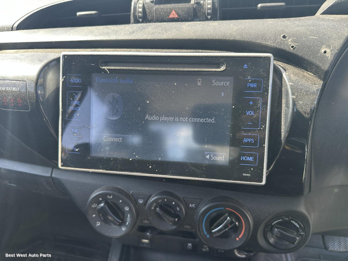 2017 TOYOTA HILUX Radio/Cd/Dvd/Sat/Tv