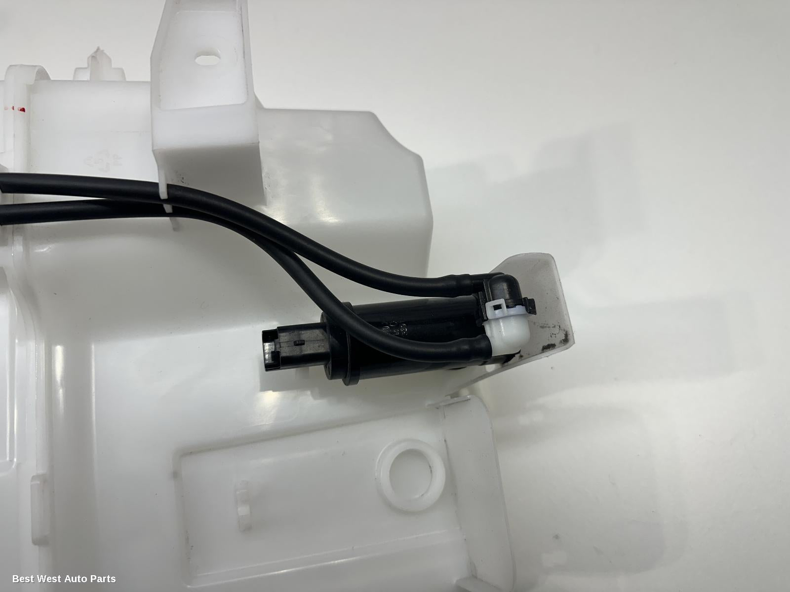 2023 MITSUBISHI OUTLANDER Washer Bottle