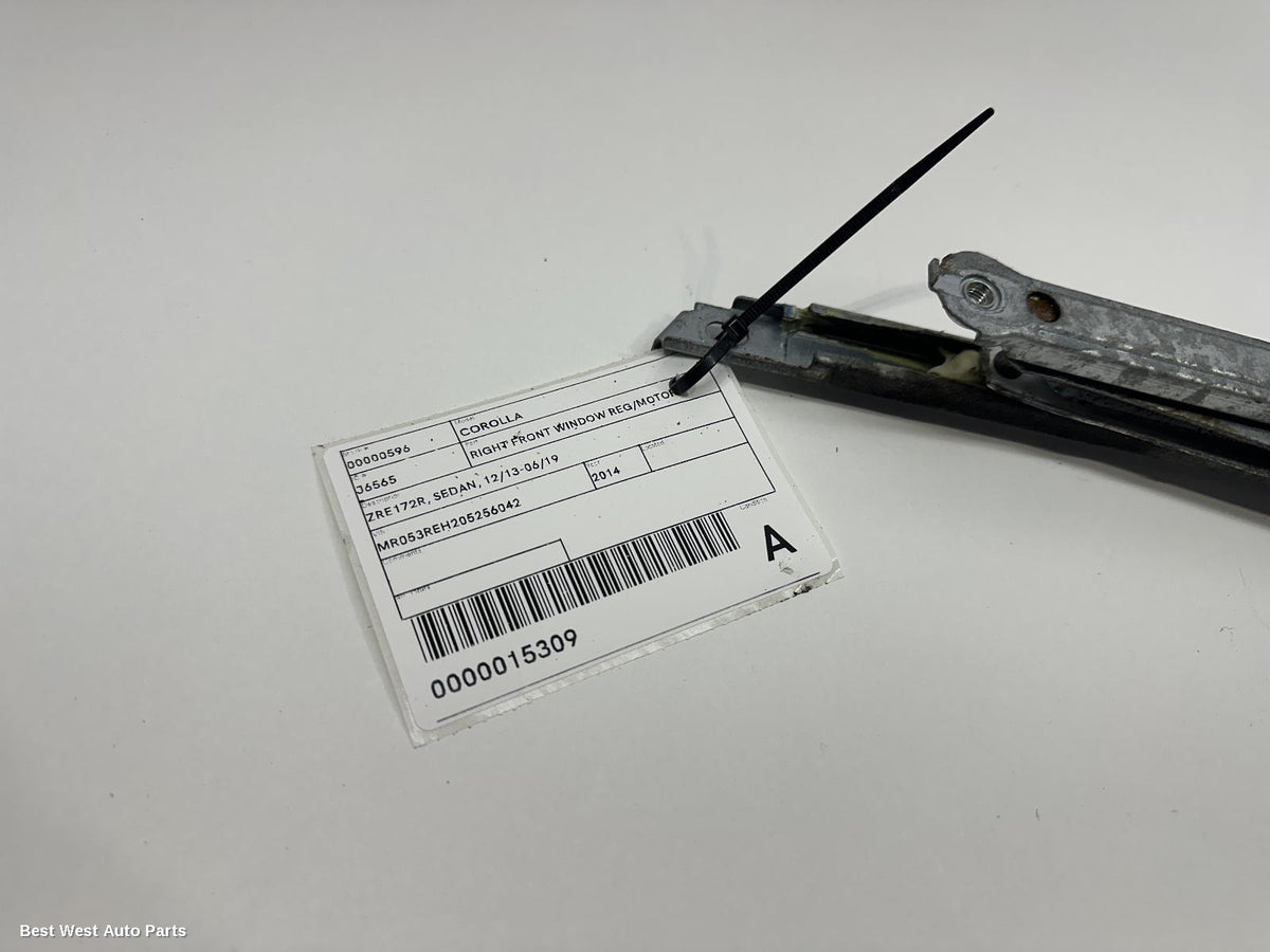 2014 TOYOTA COROLLA Right Front Window Reg/Motor