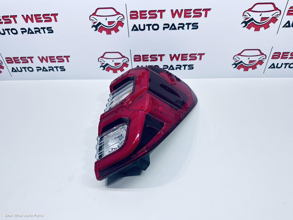 2024 TOYOTA HILUX Left Taillight