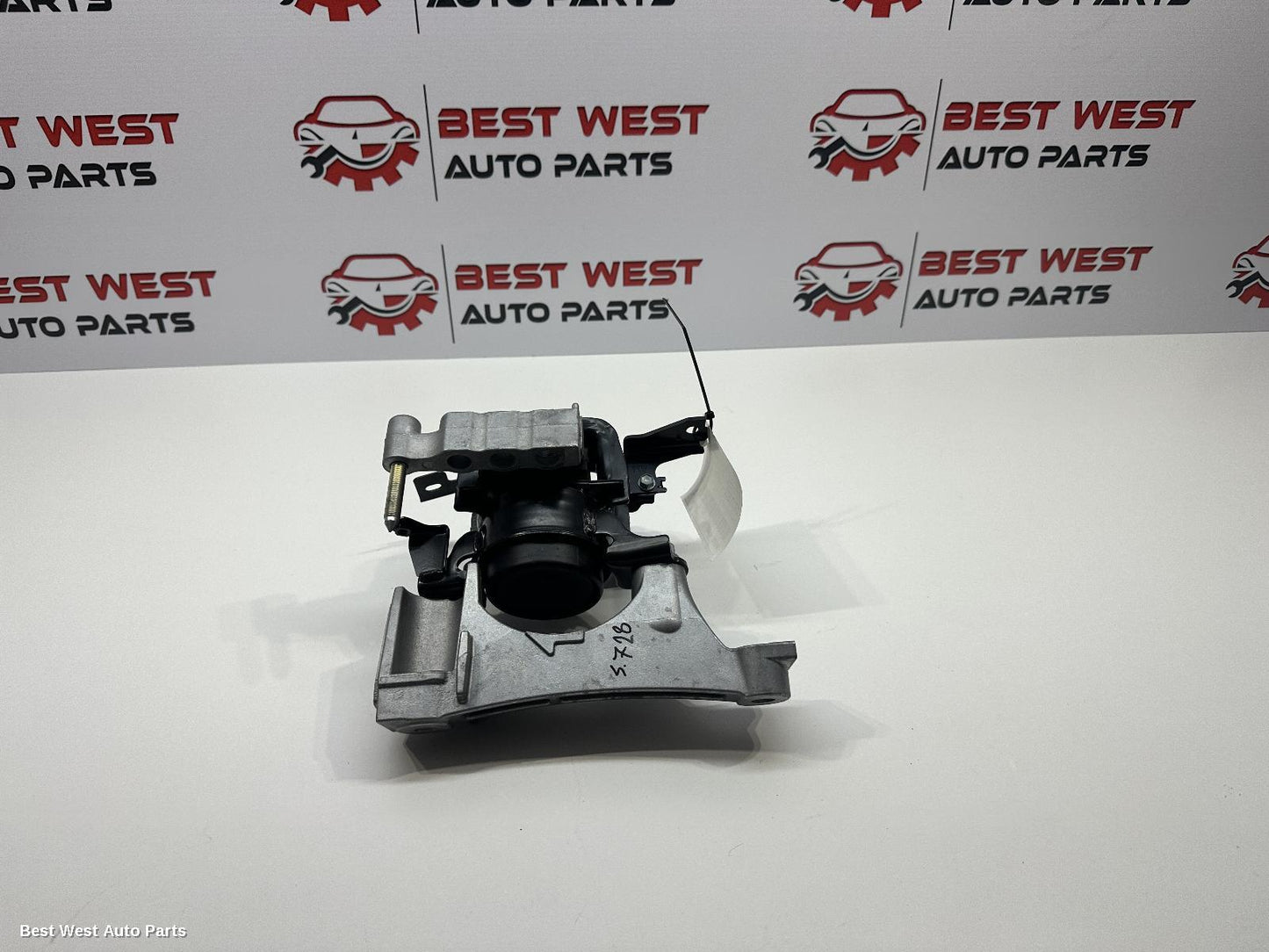 2021 TOYOTA CAMRY Mount