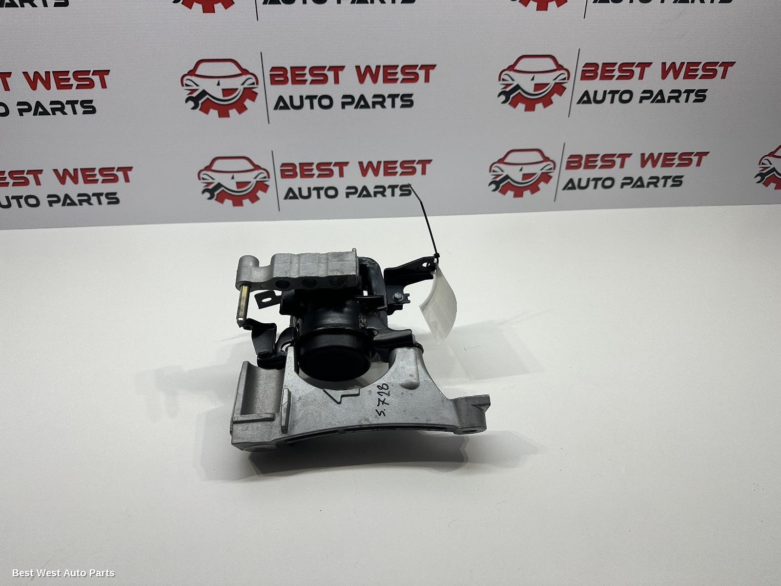 2021 TOYOTA CAMRY Mount