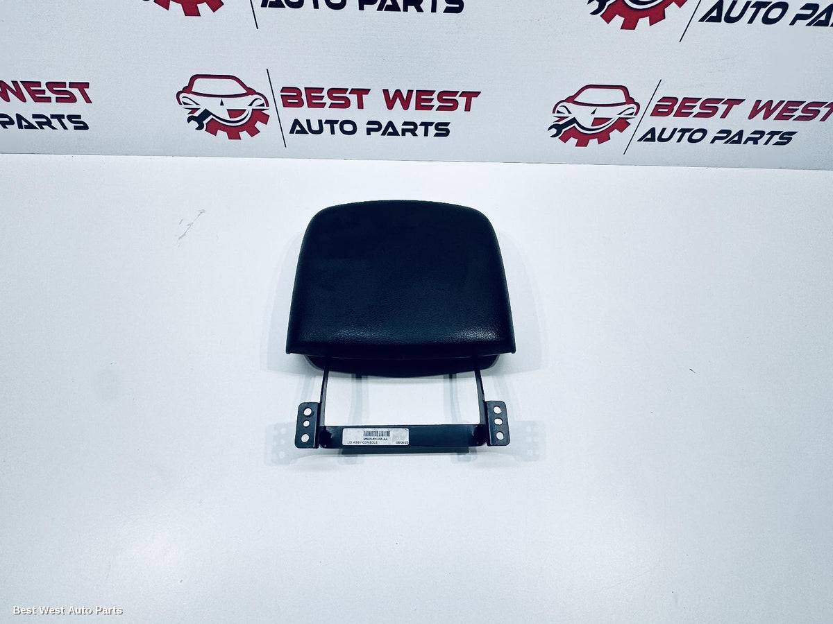 2024 NISSAN NAVARA Console