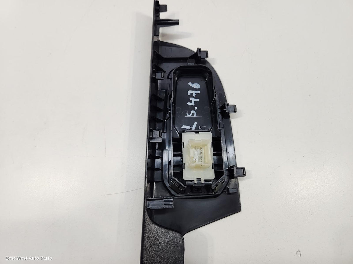2024 RENAULT TRAFIC Pwr Dr Wind Switch