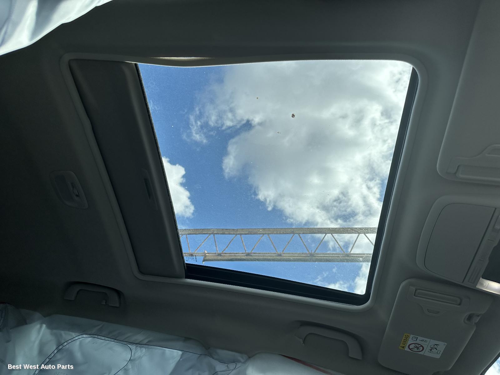 2023 SUBARU FORESTER Roof Glass/Sunroof/T