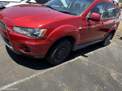 2012 MITSUBISHI OUTLANDER Left Front Door