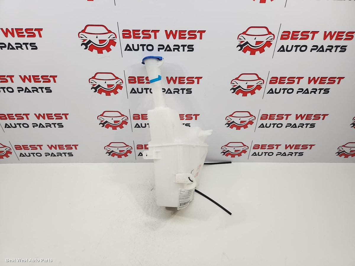 2019 HYUNDAI TUCSON Washer Bottle