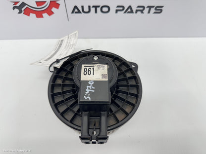 2017 MITSUBISHI PAJERO Heater Fan Motor