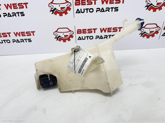 2013 HYUNDAI I20 Washer Bottle