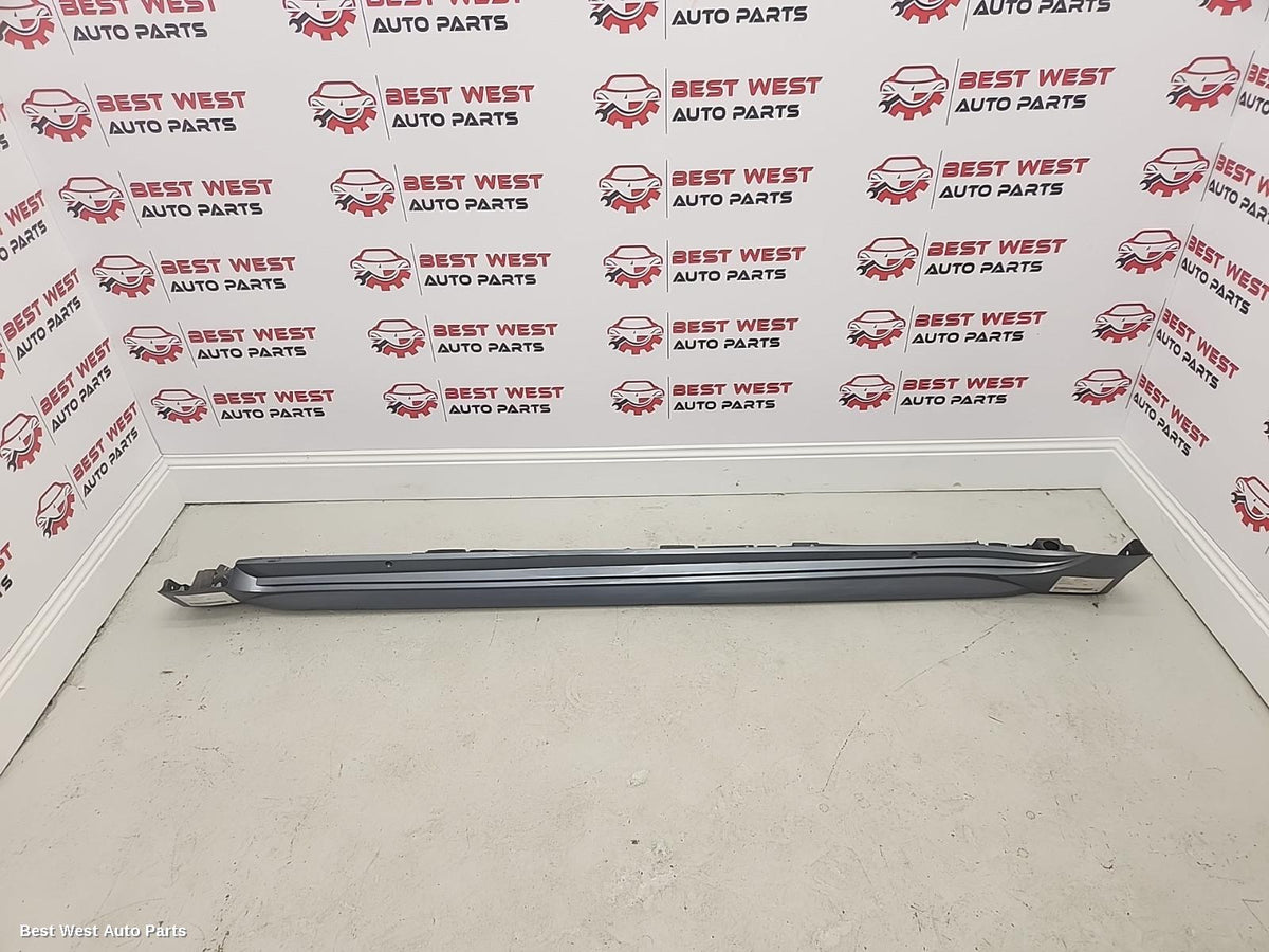 2021 TOYOTA COROLLA Side Step/Skirt