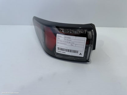 2025 MITSUBISHI OUTLANDER Left Taillight