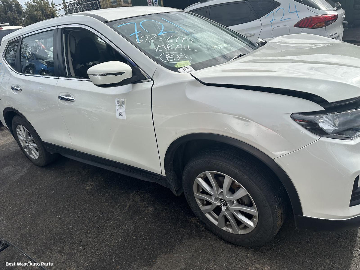 2020 NISSAN XTRAIL REVERSE_CAMERA