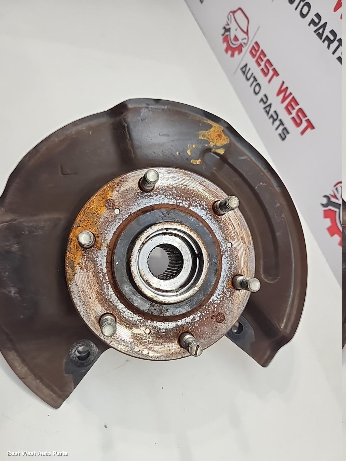 2019 MITSUBISHI PAJERO Left Front Hub Assembly