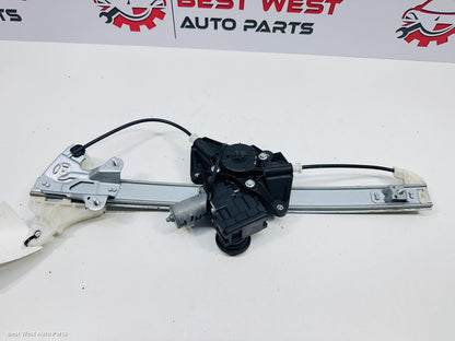 2024 TOYOTA YARIS CROSS Left Front Window Reg/Motor