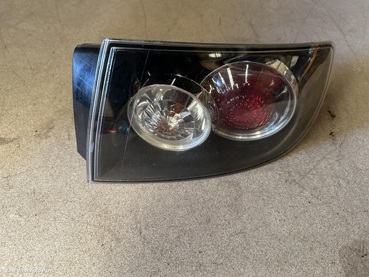 2008 MAZDA 3 Right Taillight