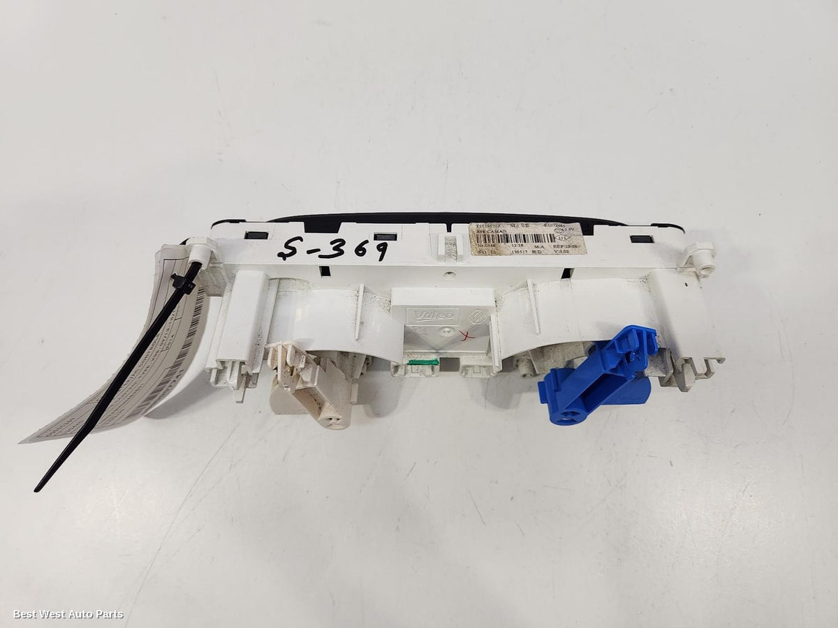 2014 RENAULT CLIO Heater/Ac Controls