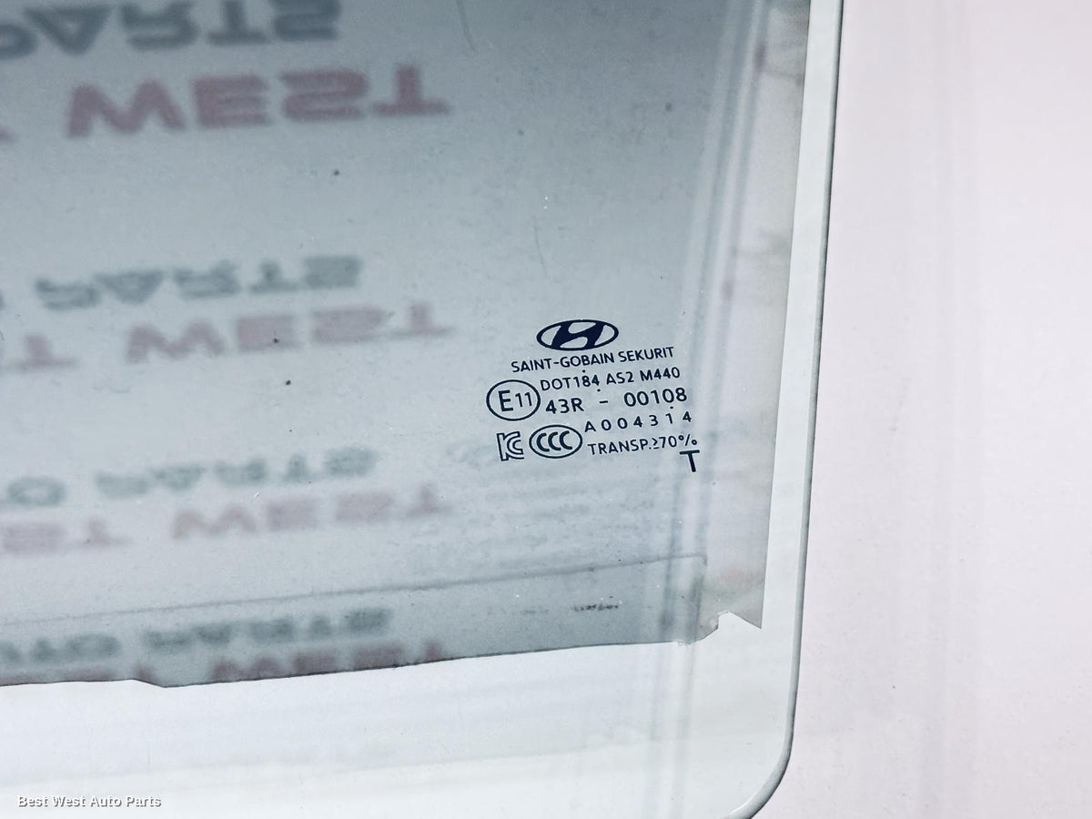 2015 HYUNDAI TUCSON Left Front Door Window