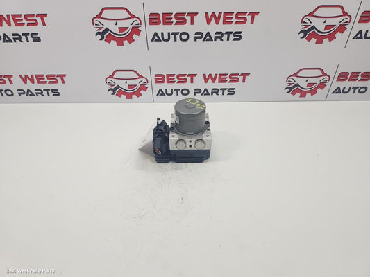 2015 HYUNDAI I30 Abs Pump/Modulator