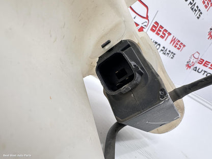 2014 HYUNDAI I20 Washer Bottle