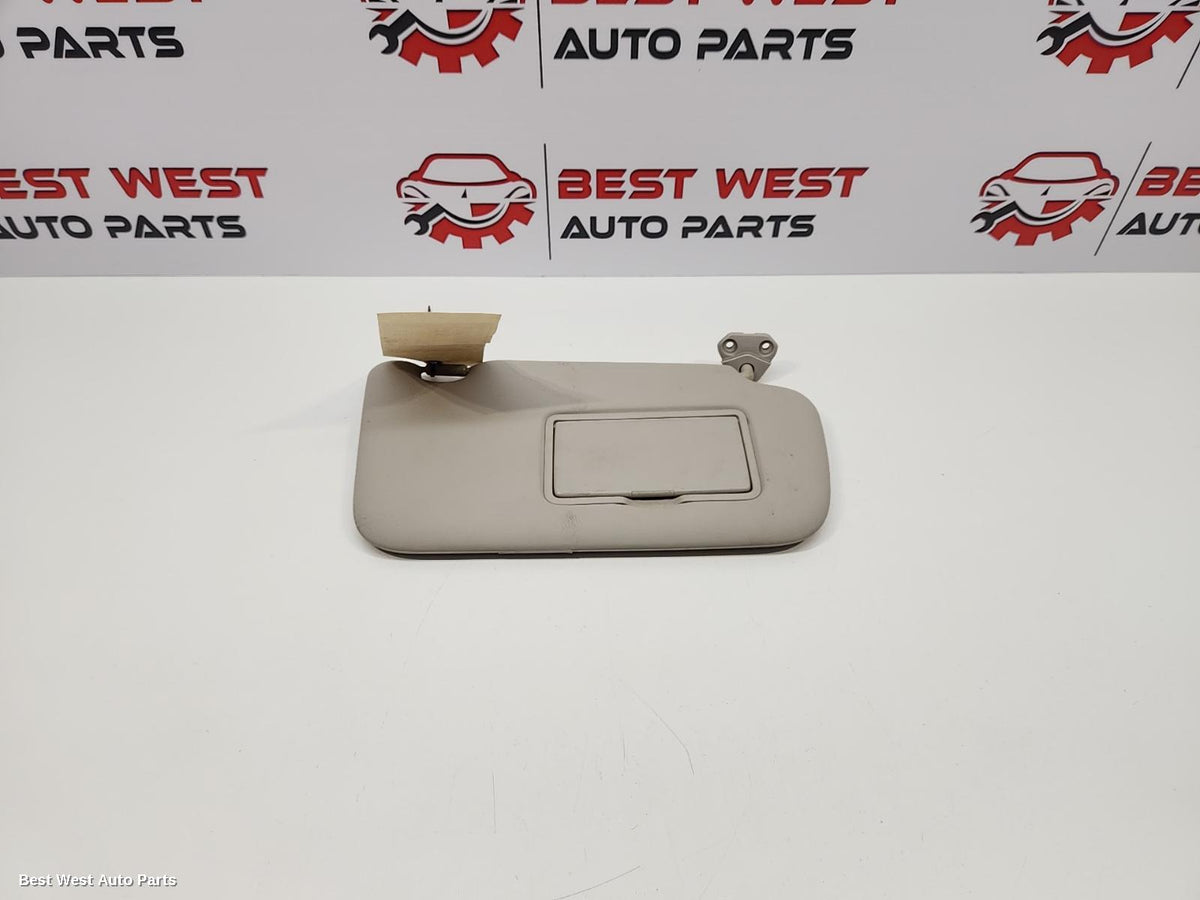 2015 NISSAN PULSAR Sunvisor
