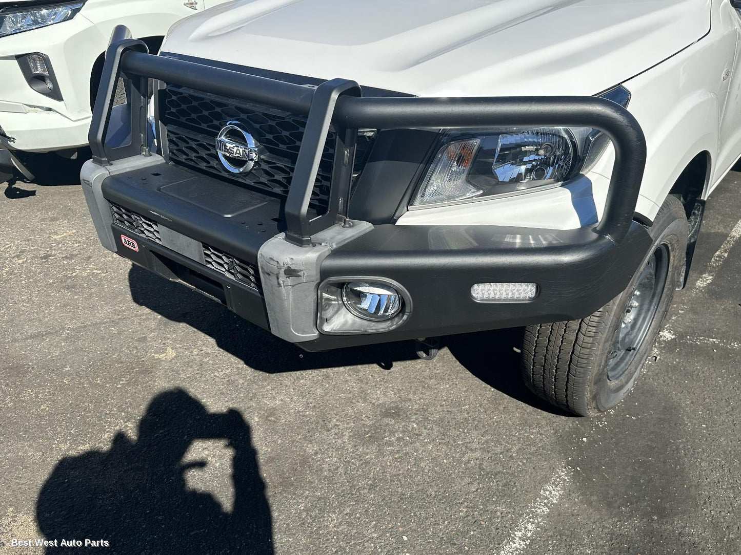 2024 NISSAN NAVARA Right Rear Door Window