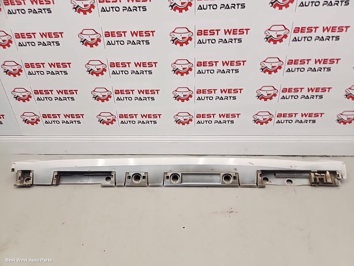 2021 TOYOTA COROLLA Side Step/Skirt