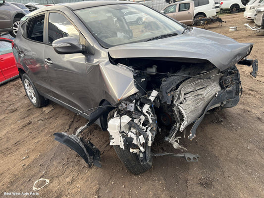 2011 HYUNDAI IX35 Right Front Door