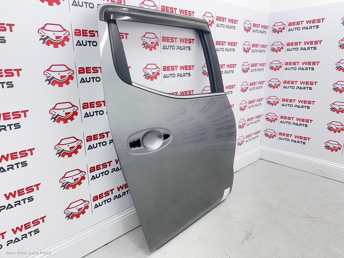 2021 NISSAN NAVARA RIGHT_REAR_DOOR_SLIDING