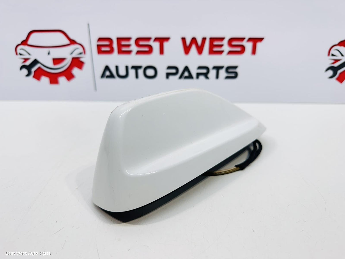 2014 JEEP CHEROKEE Antenna
