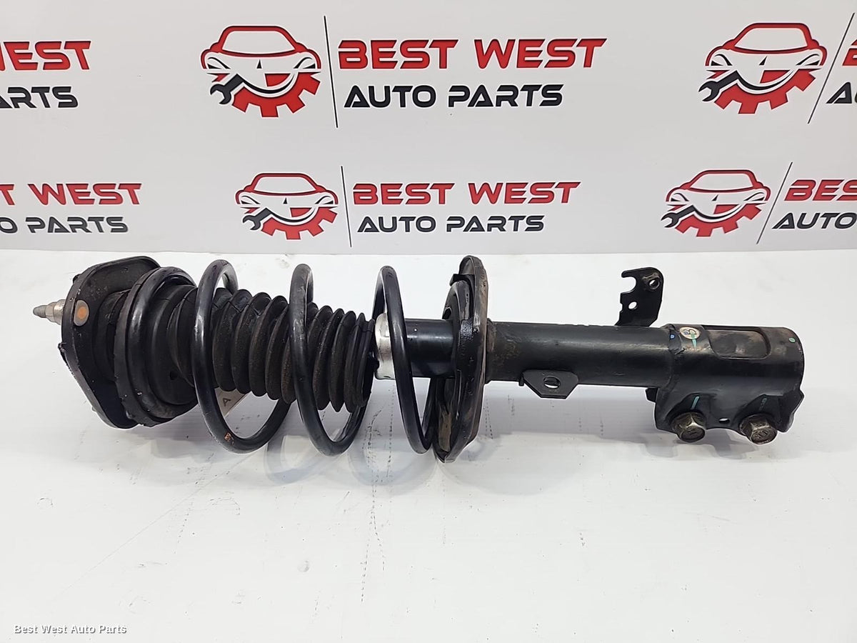 2017 TOYOTA COROLLA Left Front Strut
