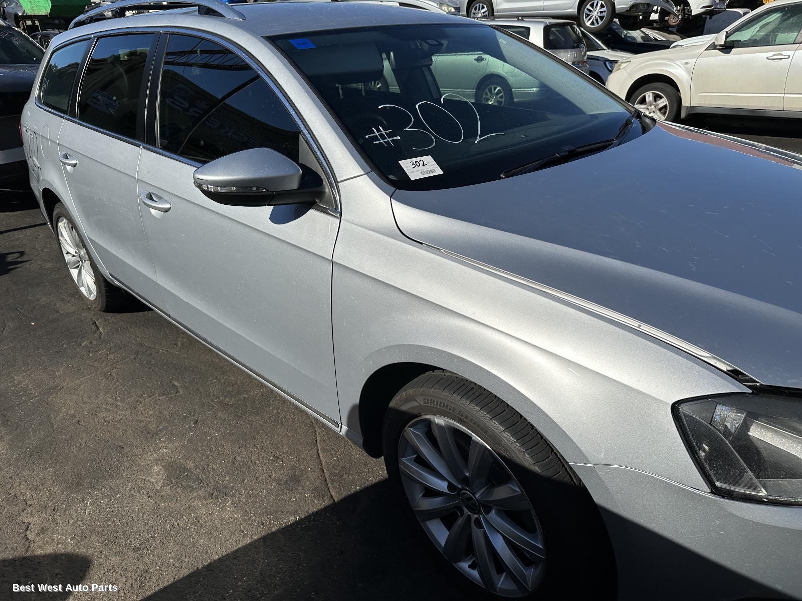 2011 VOLKSWAGEN PASSAT Right Door Mirror