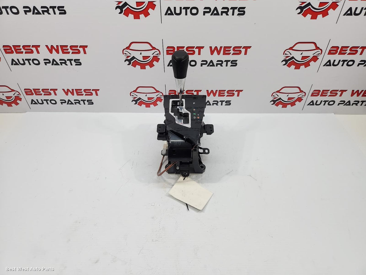 2017 TOYOTA COROLLA Gear Stick/Shifter