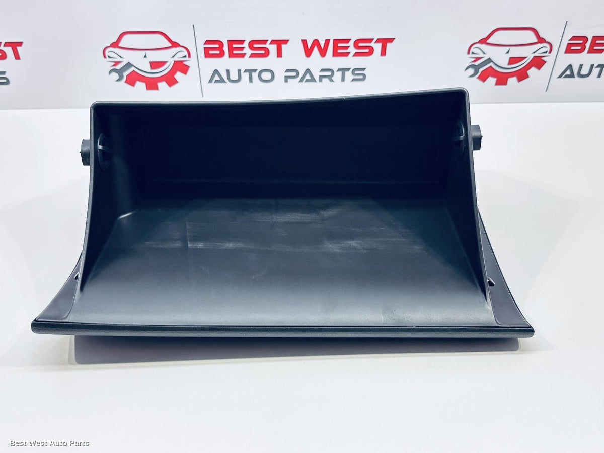 2018 HYUNDAI I30 Glove Box