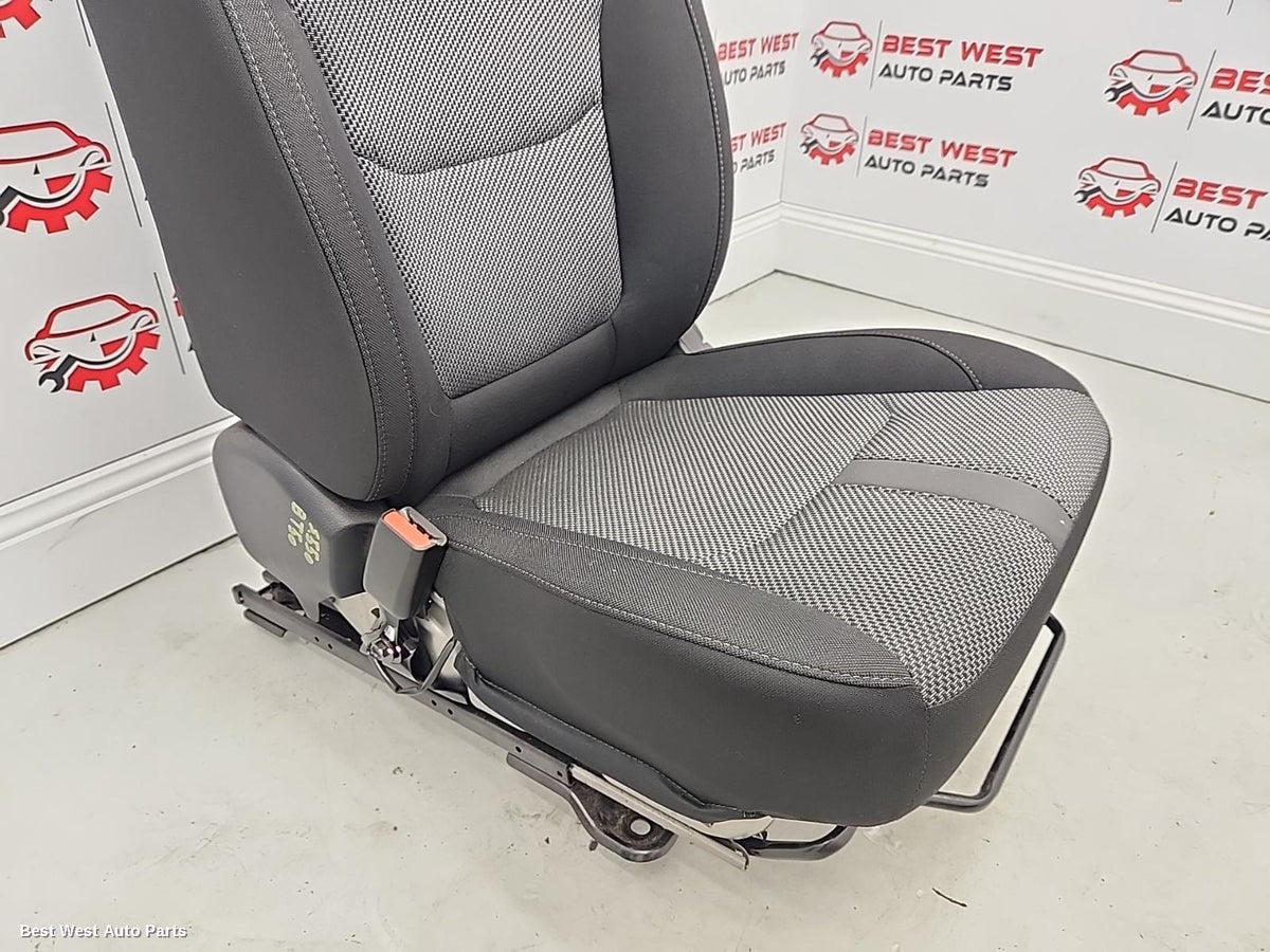2025 MAZDA BT50 Front Seat