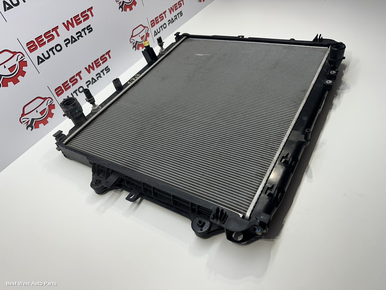 2024 TOYOTA HILUX Radiator
