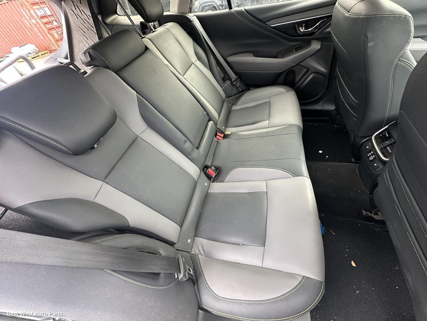 2024 SUBARU OUTBACK 2nd Seat (Rear Seat)