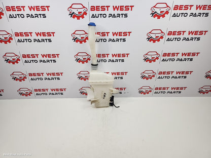 2011 HYUNDAI ILOAD/IMAX Washer Bottle