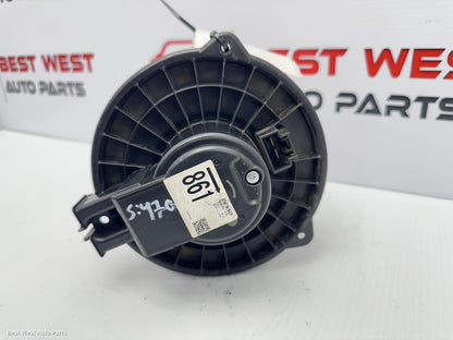 2017 MITSUBISHI PAJERO Heater Fan Motor